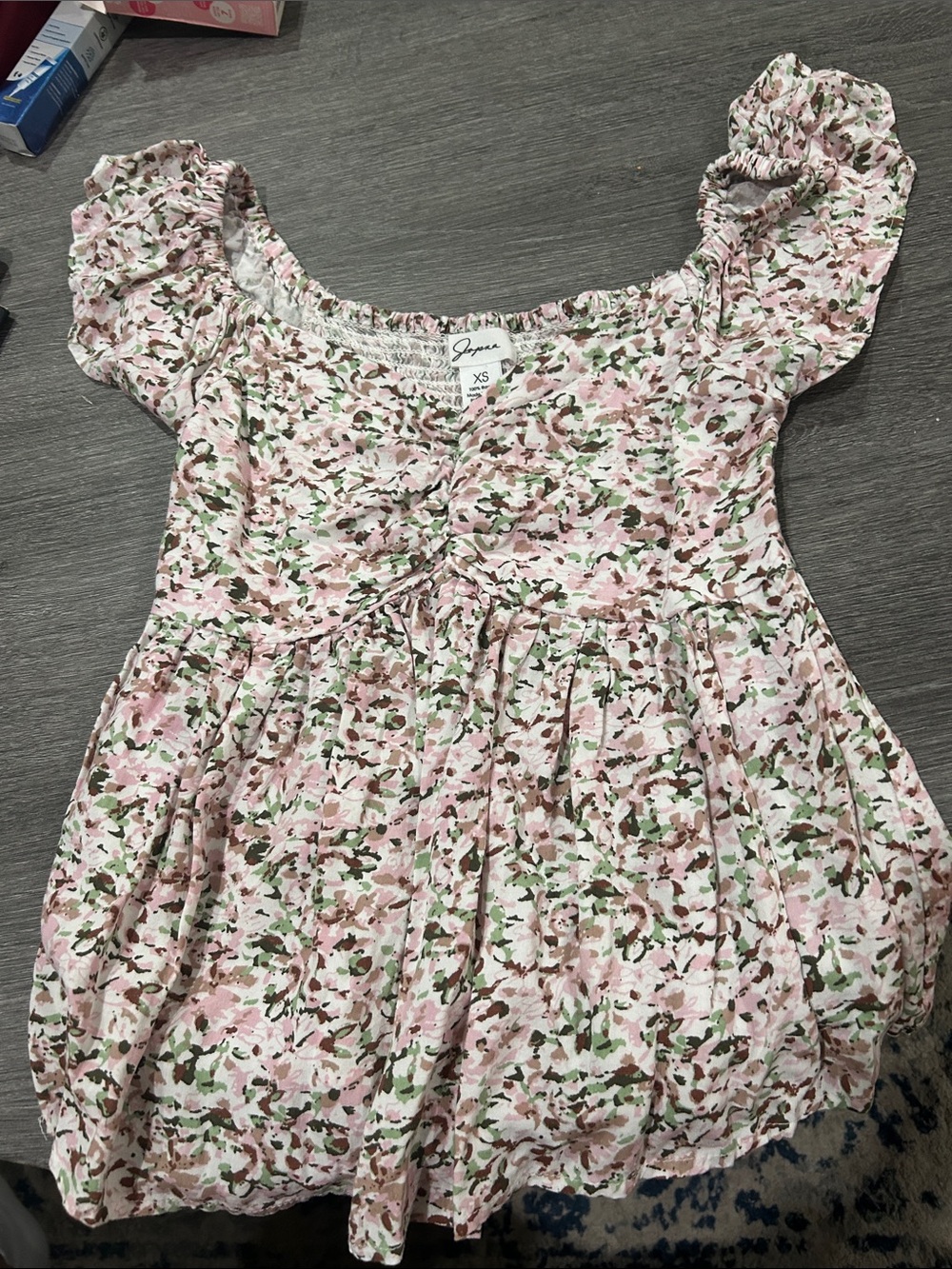 Japna Pink Floral Ruched Puff-Sleeve Blouse